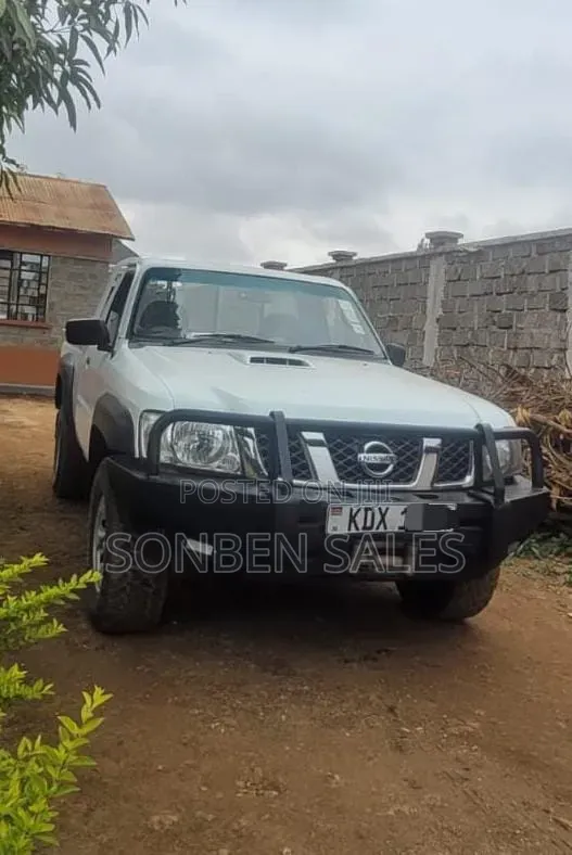 Nissan Patrol 2016 White