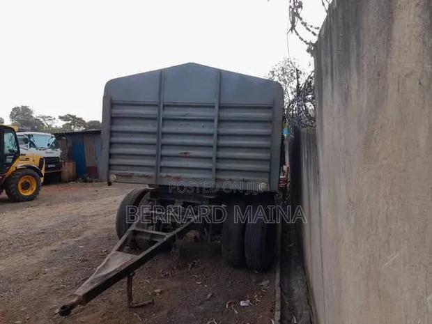 Trailer
Dump Trailer Tandem Axle - thumbnail 3