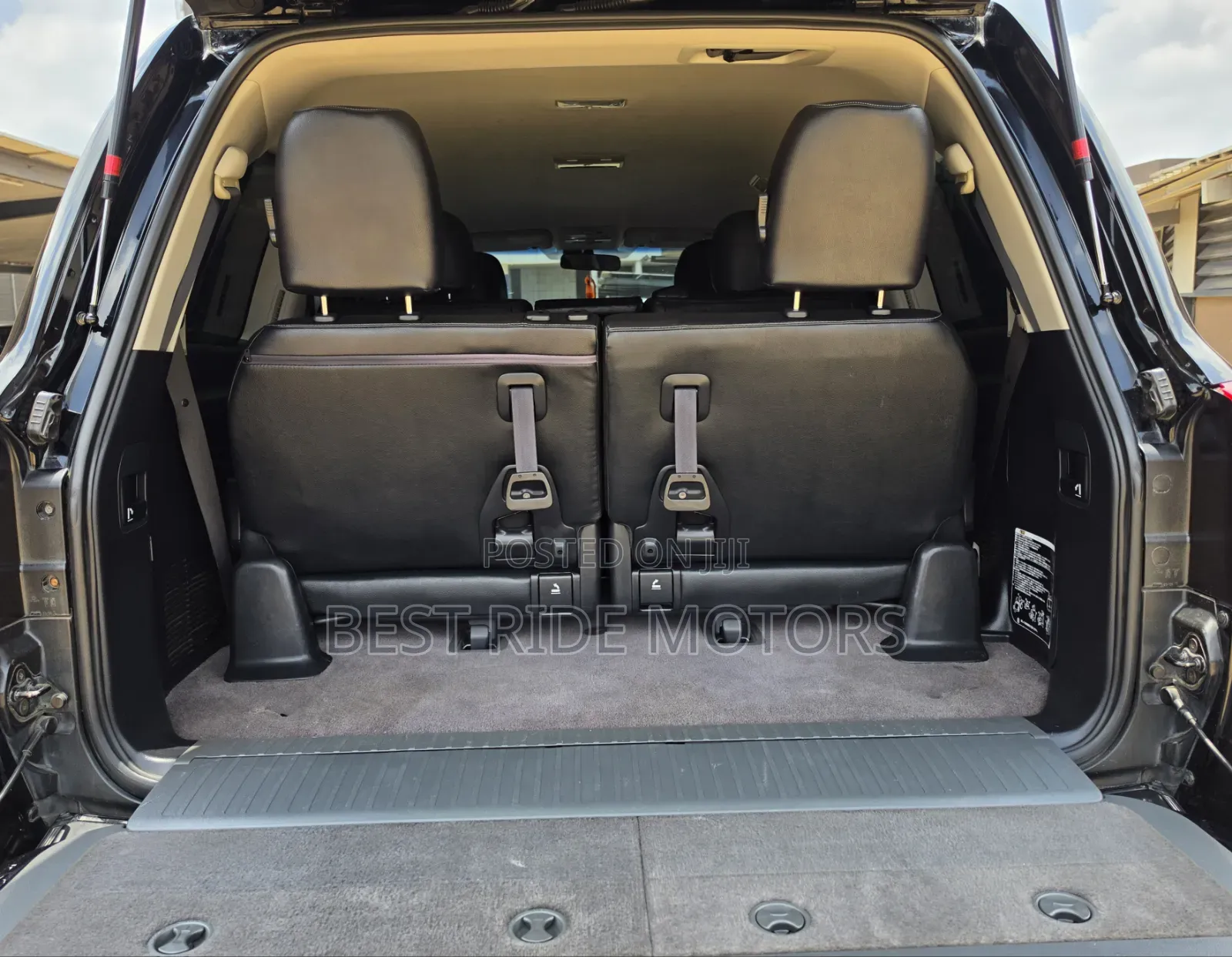 Toyota Land Cruiser 2012 Black