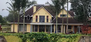 6bdrm Maisonette in Hardy for sale