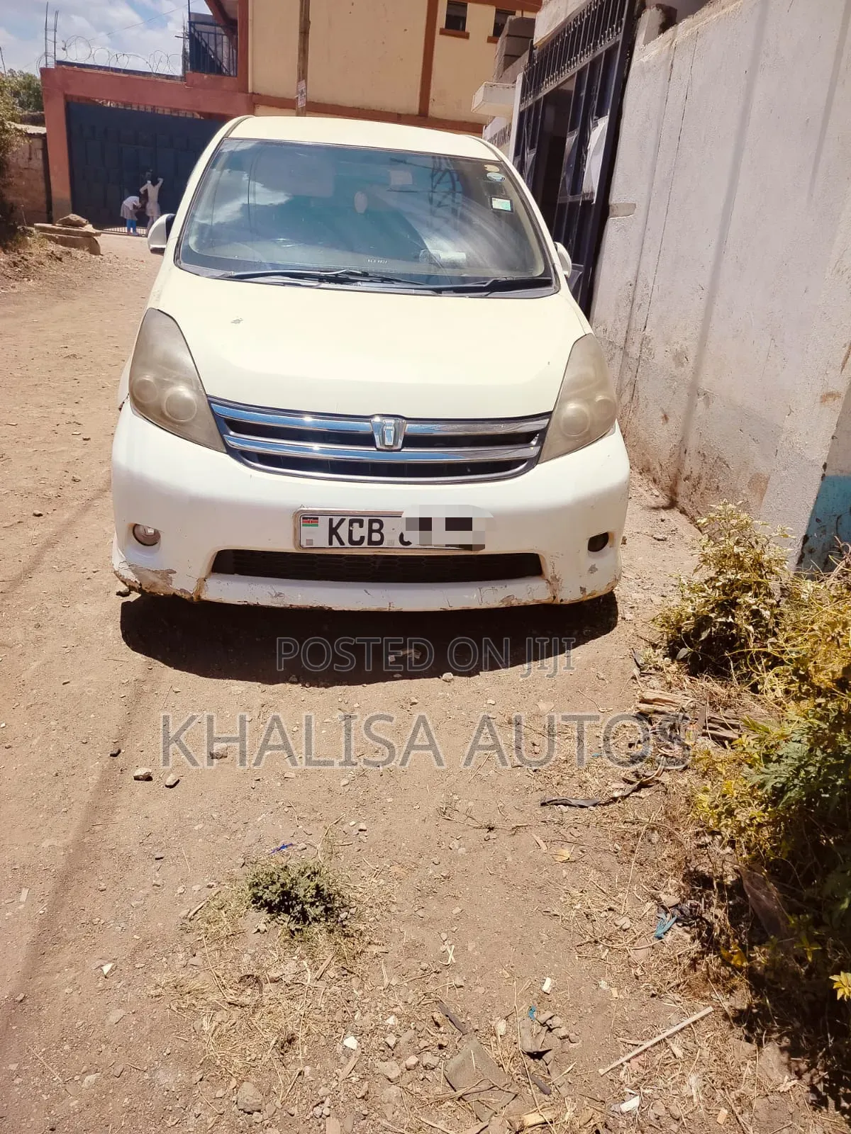 Toyota ISIS 2007 White