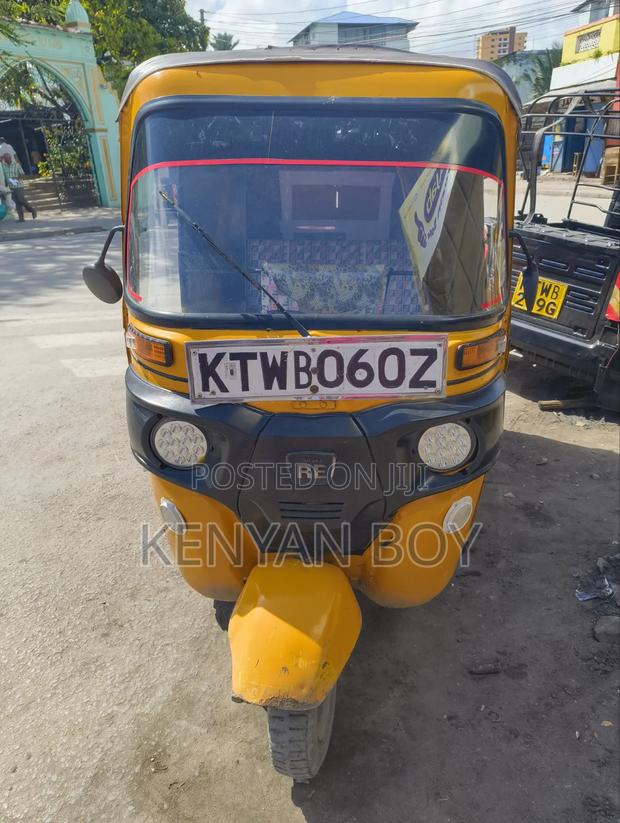 Bajaj RE 2023 Yellow