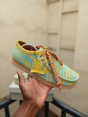 Clarks Originals "Custom".