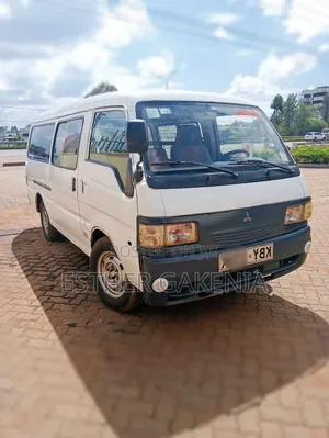 Mitsubishi L300 2006 White