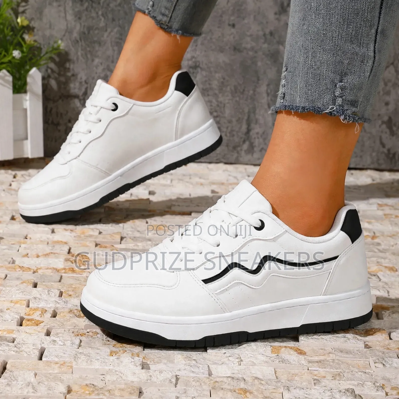 Stay Real Sneakers