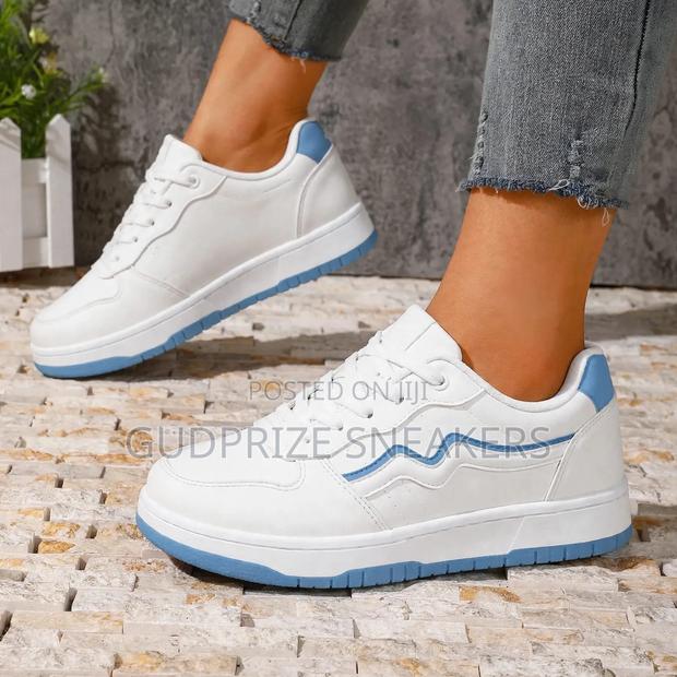 Stay Real Sneakers - thumbnail 2
