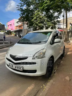 Toyota Ractis 2010 White