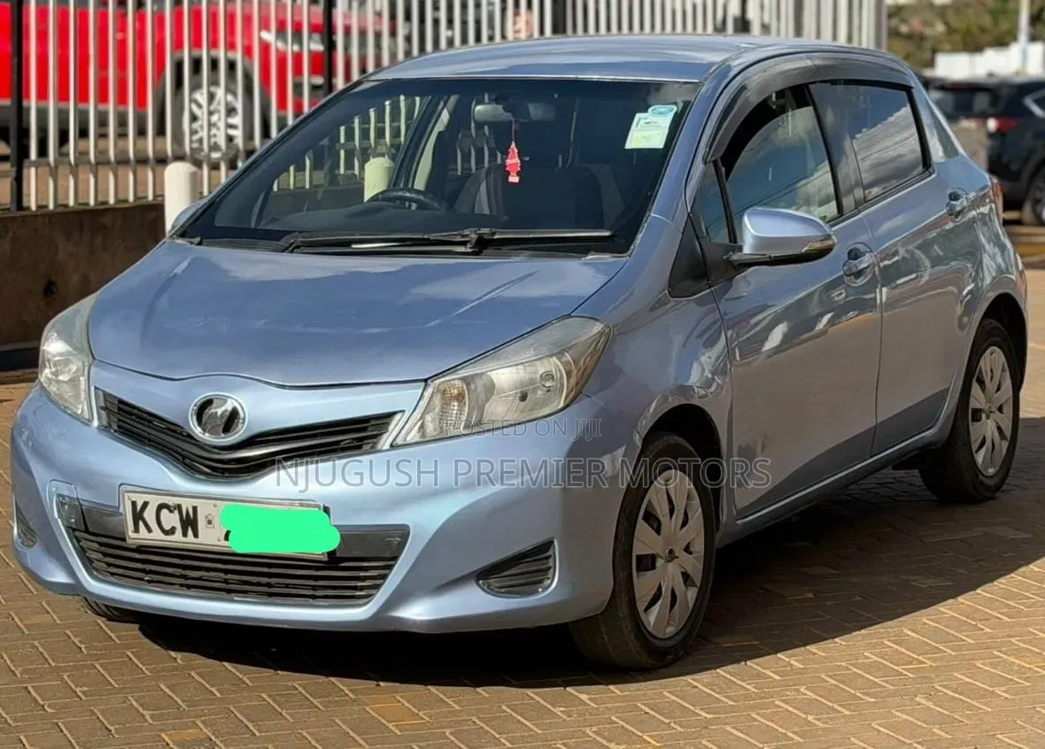 Toyota Vitz 2013 Blue