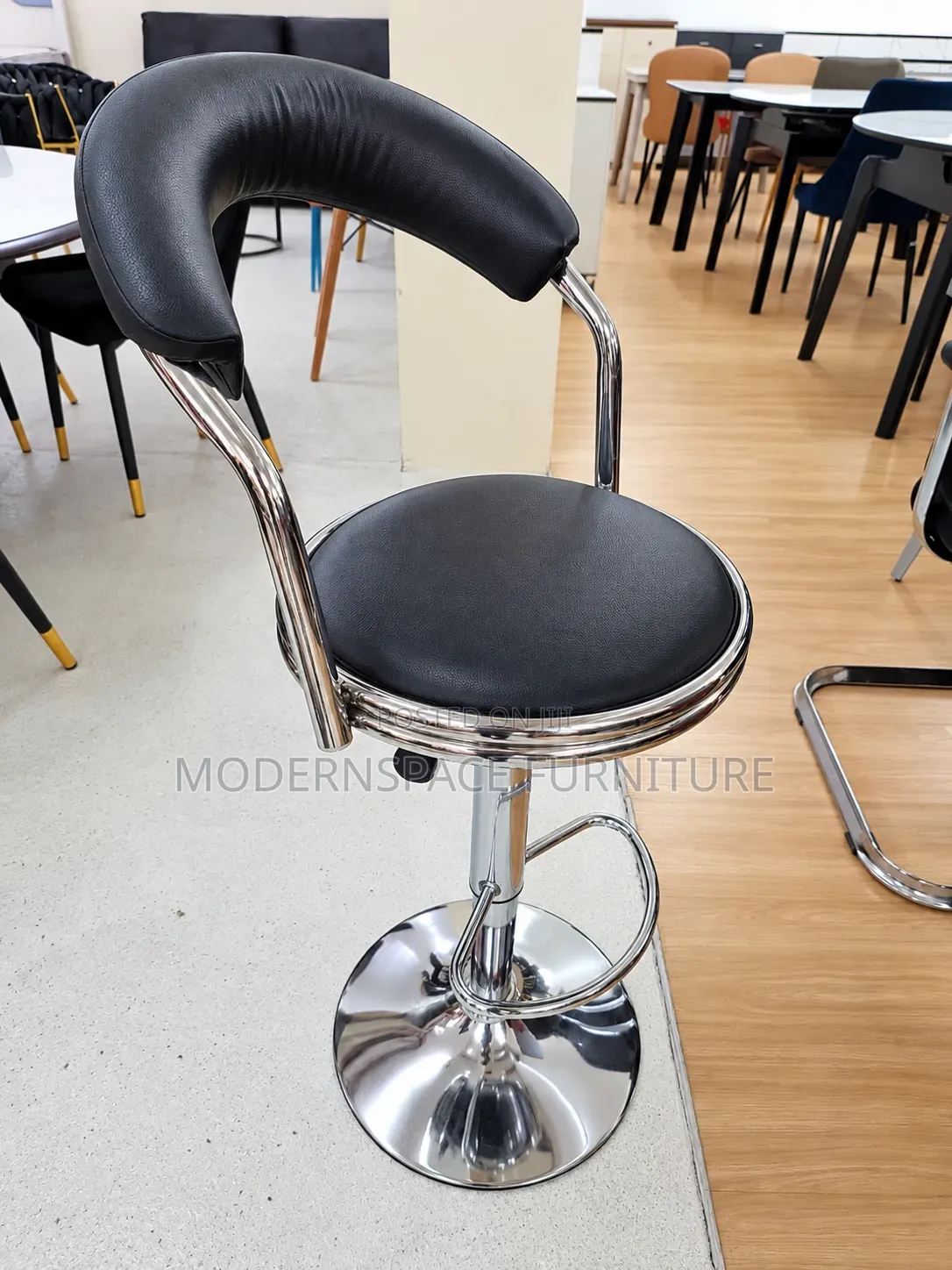 Adjustable Bar Stool | Swivel Kitchen Counter Stool