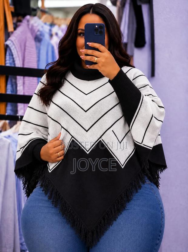 Free Size Warm Ponchos - thumbnail 2