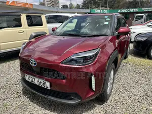 Toyota Yaris Cross 1.5 Hybrid AWD 2020 Burgundy