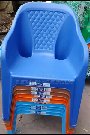 Kenstar Wide Plastic Chairs