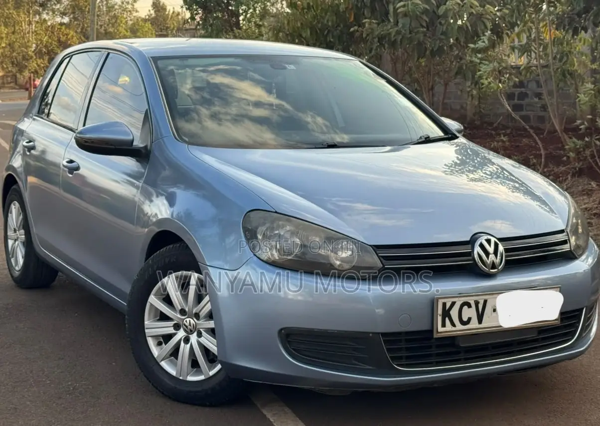 Volkswagen Golf 2012 Blue