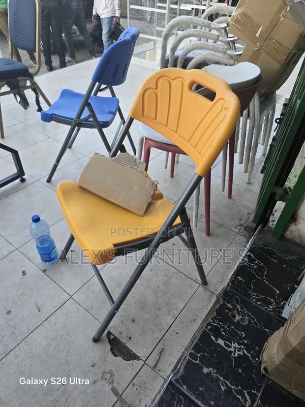 Fantastic Chairs/ Folding Chair - main view