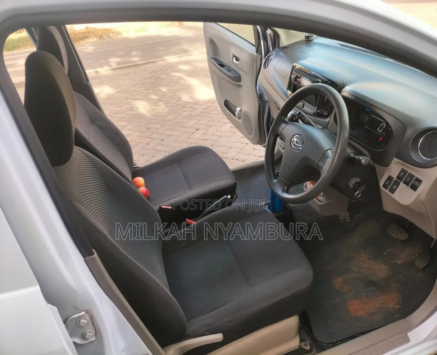 Daihatsu Mira 2016 White