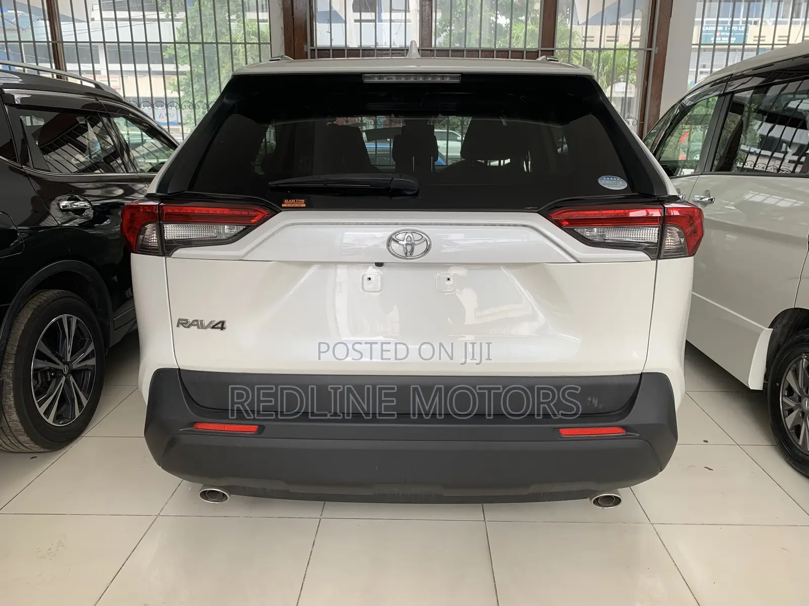 Toyota RAV4 Limited AWD 2020 White