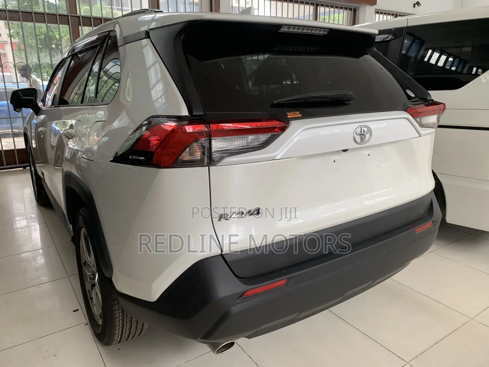 Toyota RAV4 Limited AWD 2020 White