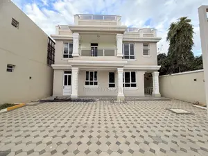 4bdrm Mansion in Membley Estate for rent