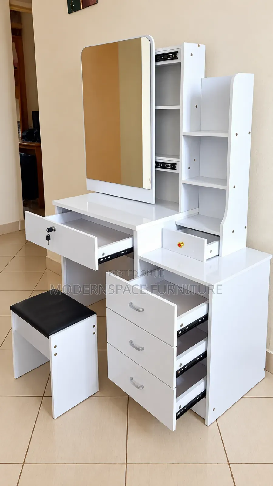 Dressing Table With Sliding Mirror