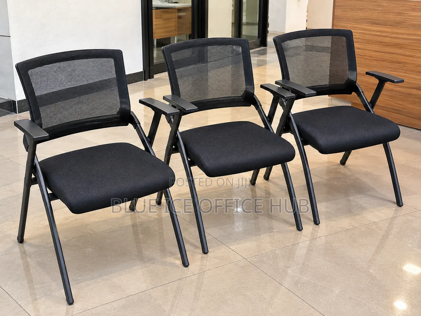 Black Foldable Mesh Waiting Chair With Armrests