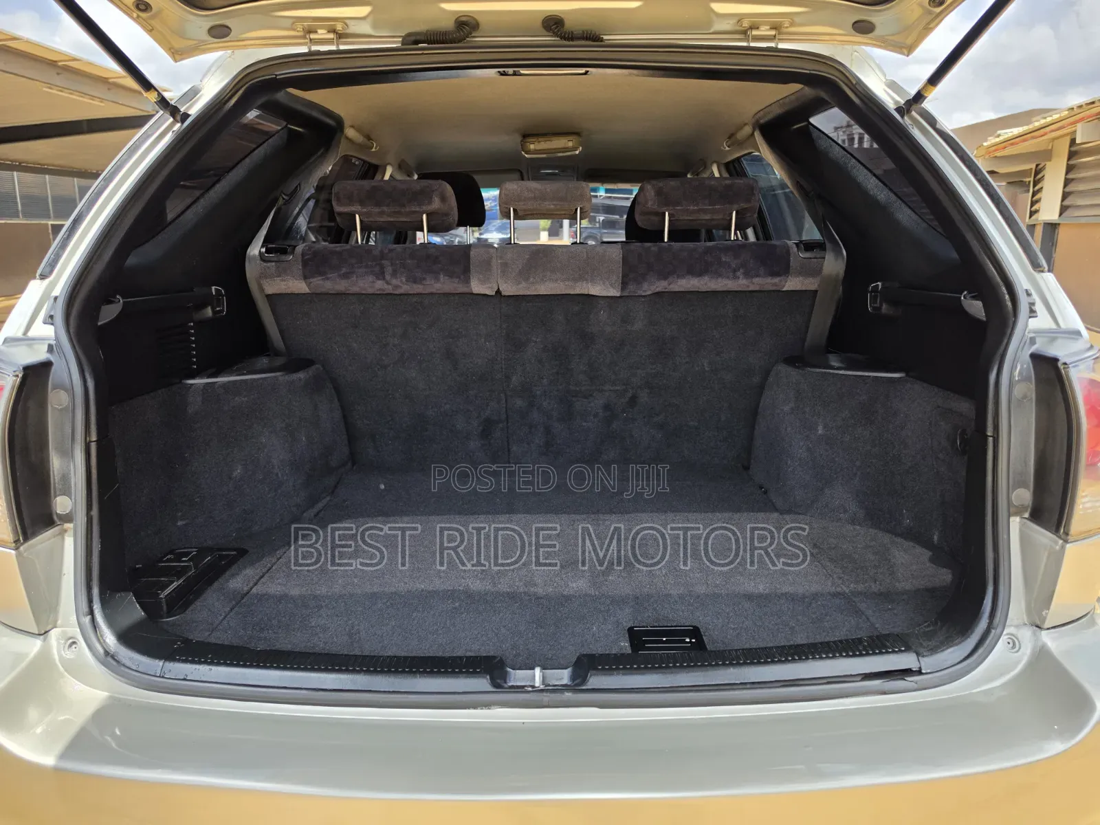 Toyota Harrier 2002 Silver