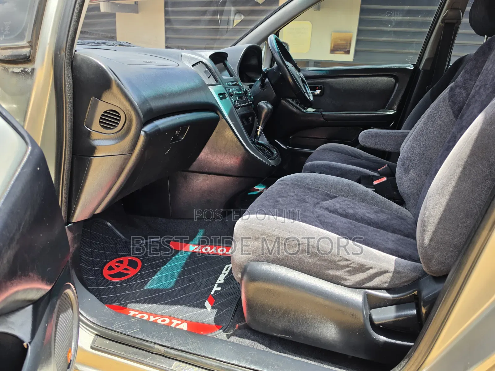 Toyota Harrier 2002 Silver