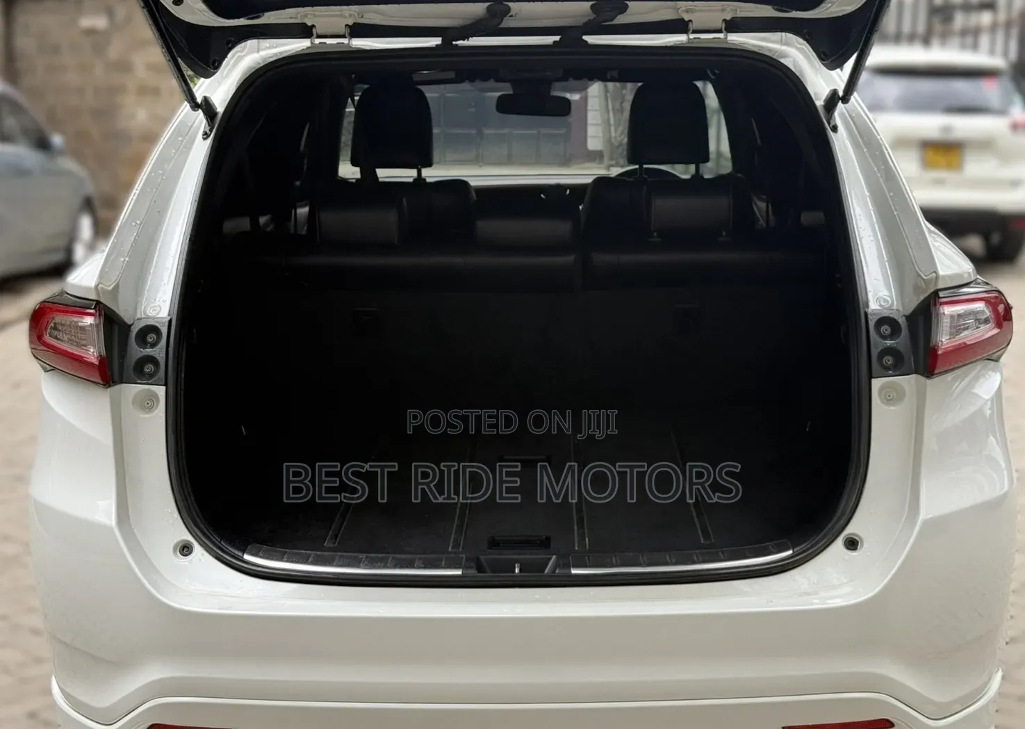 Toyota Harrier 2.0 2018 Pearl