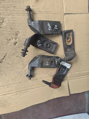 Mitsubishi Fh 215 Front Shock Bracket