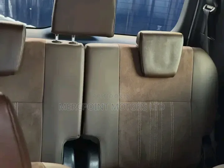 Toyota Esquire 2020 Off white