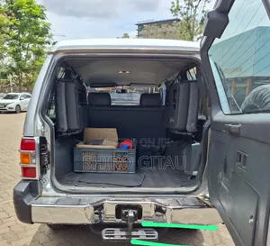 Mitsubishi Pajero 2007 Silver