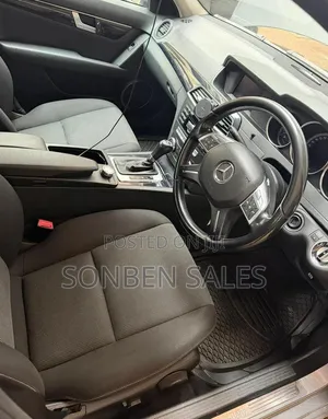 Mercedes-Benz C180 2013 Gray