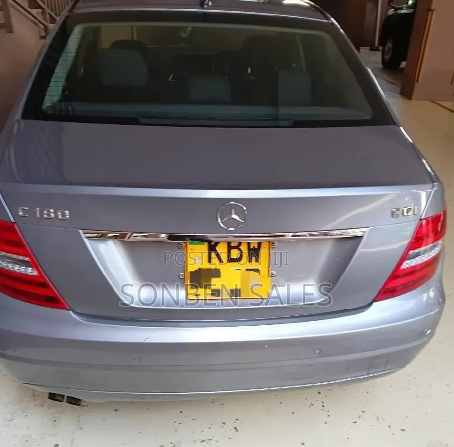 Mercedes-Benz C180 2013 Gray