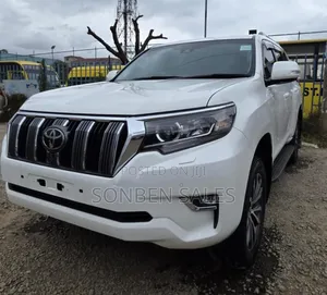 Toyota Land Cruiser Prado Kakadu 2023 White