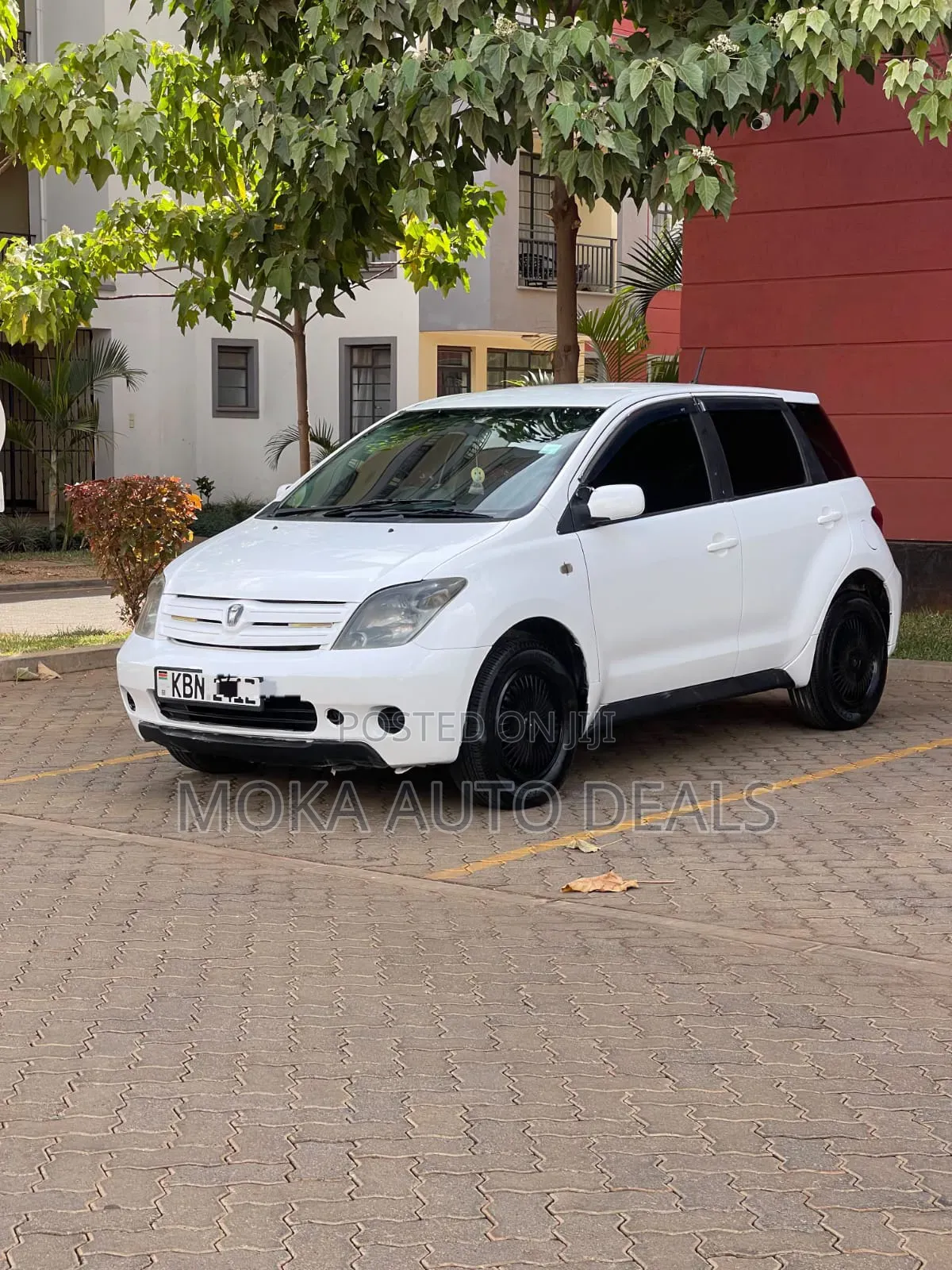 Toyota IST 2006 Off white