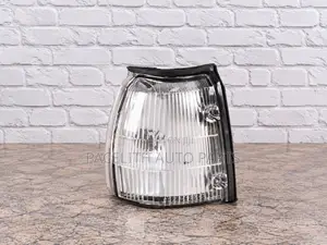 Depo Corner Lamp / Light Nissan Sunny B12 Old Model