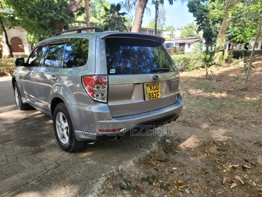 Subaru Outback 2022 Silver