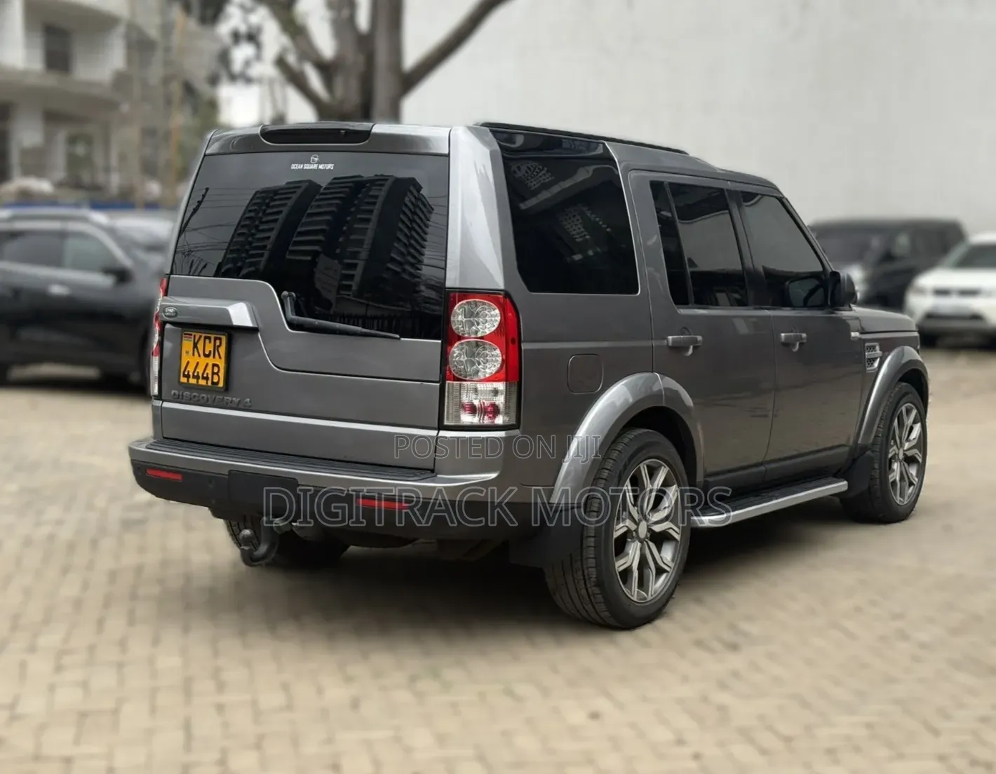 Land Rover Discovery 2011 Silver