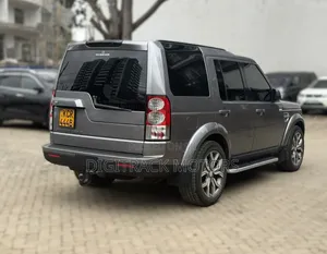 Land Rover Discovery 2011 Silver