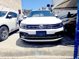 Volkswagen Tiguan 2.0T SEL Premium R-Line AWD 4MOTION 2020 Pearl