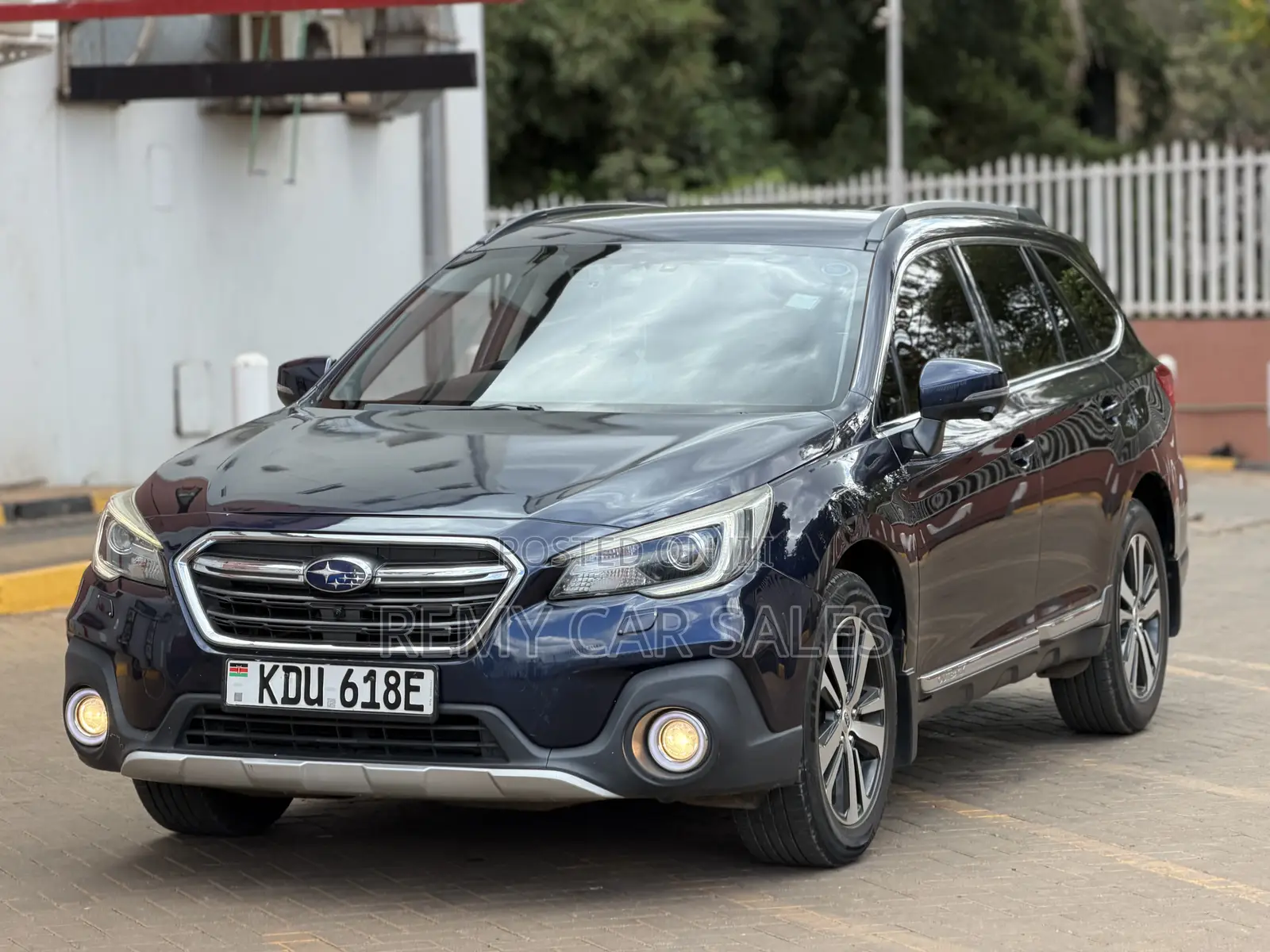 Subaru Outback 2018 Blue