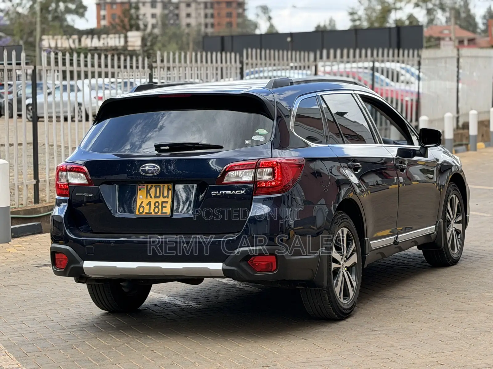 Subaru Outback 2018 Blue