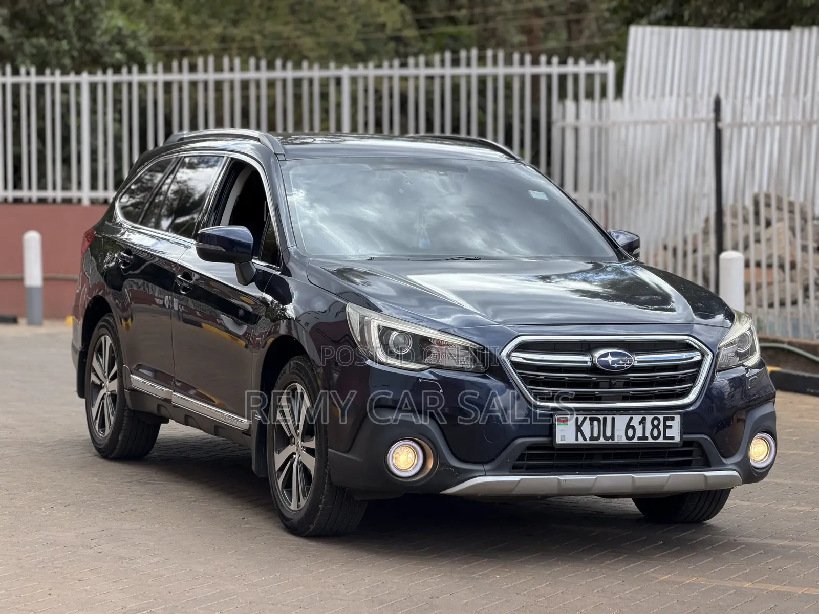 Subaru Outback 2018 Blue