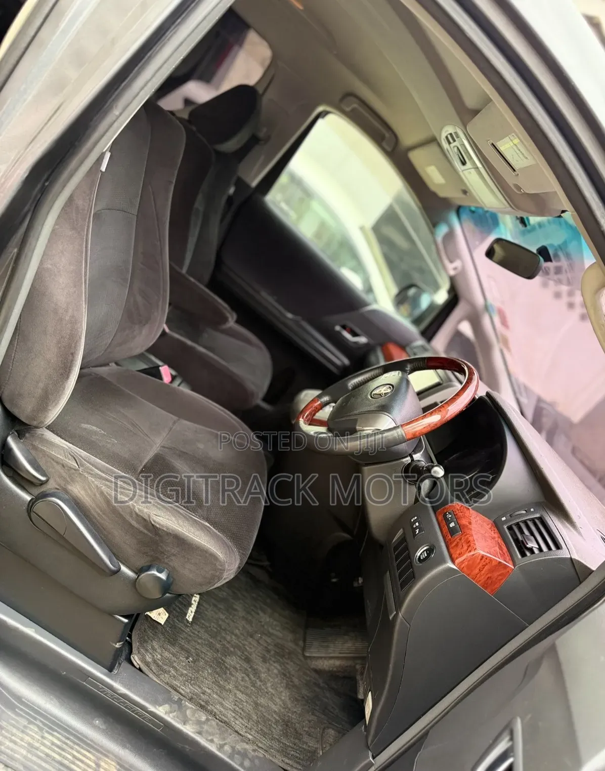 Toyota Vellfire 2010 Gray
