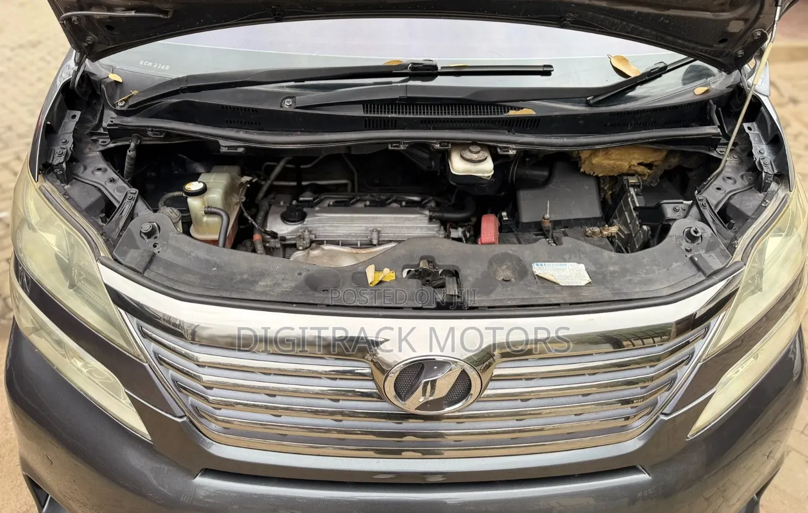 Toyota Vellfire 2010 Gray
