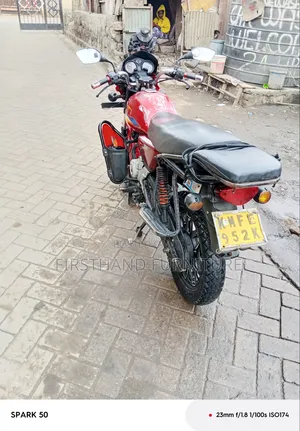 Bajaj Boxer 150 UG 2020 Red