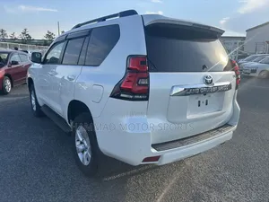 Toyota Land Cruiser Prado 2.7 2019 Pearl
