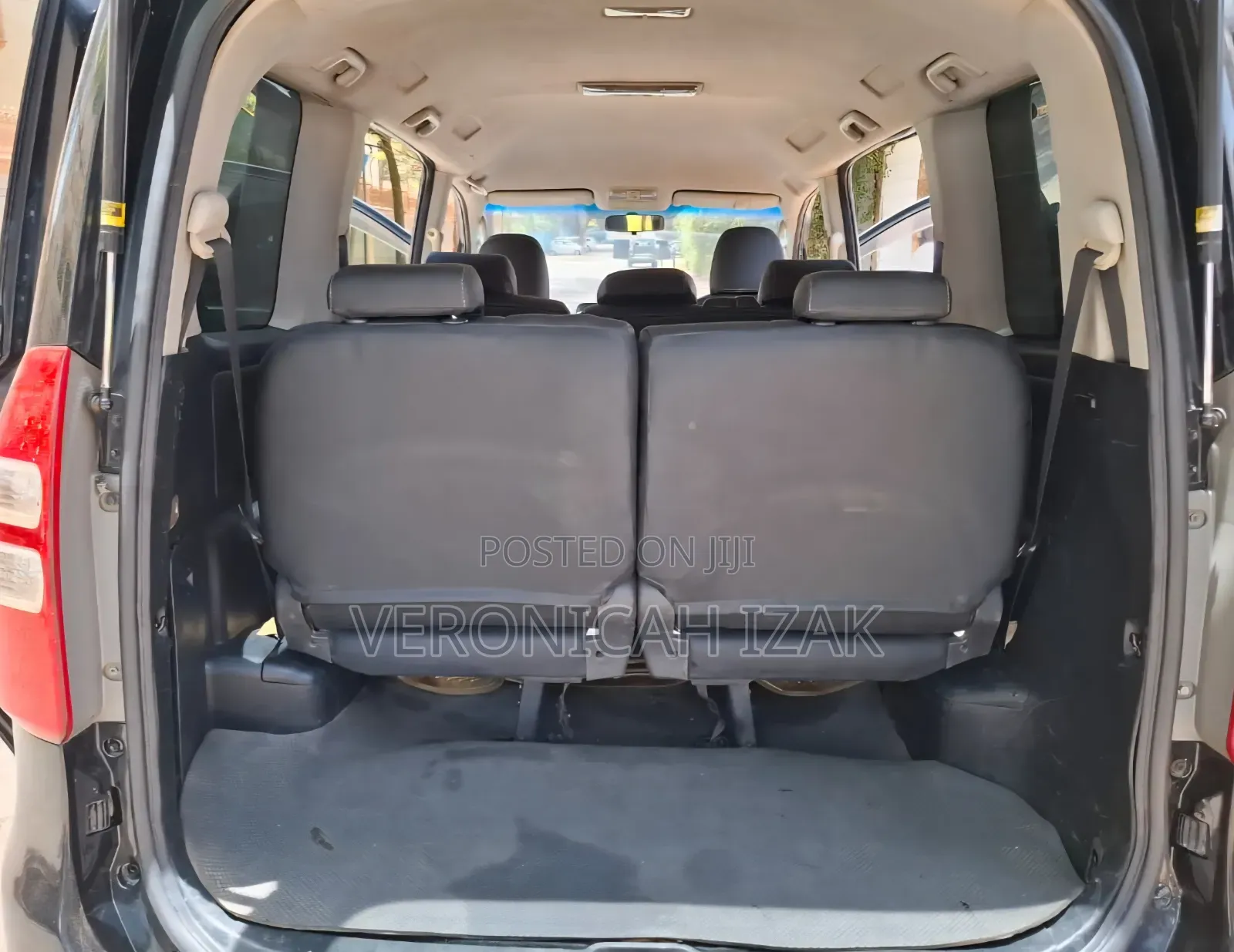Toyota Noah 2012 Black