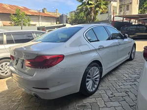 BMW 530i 2018 Pearl