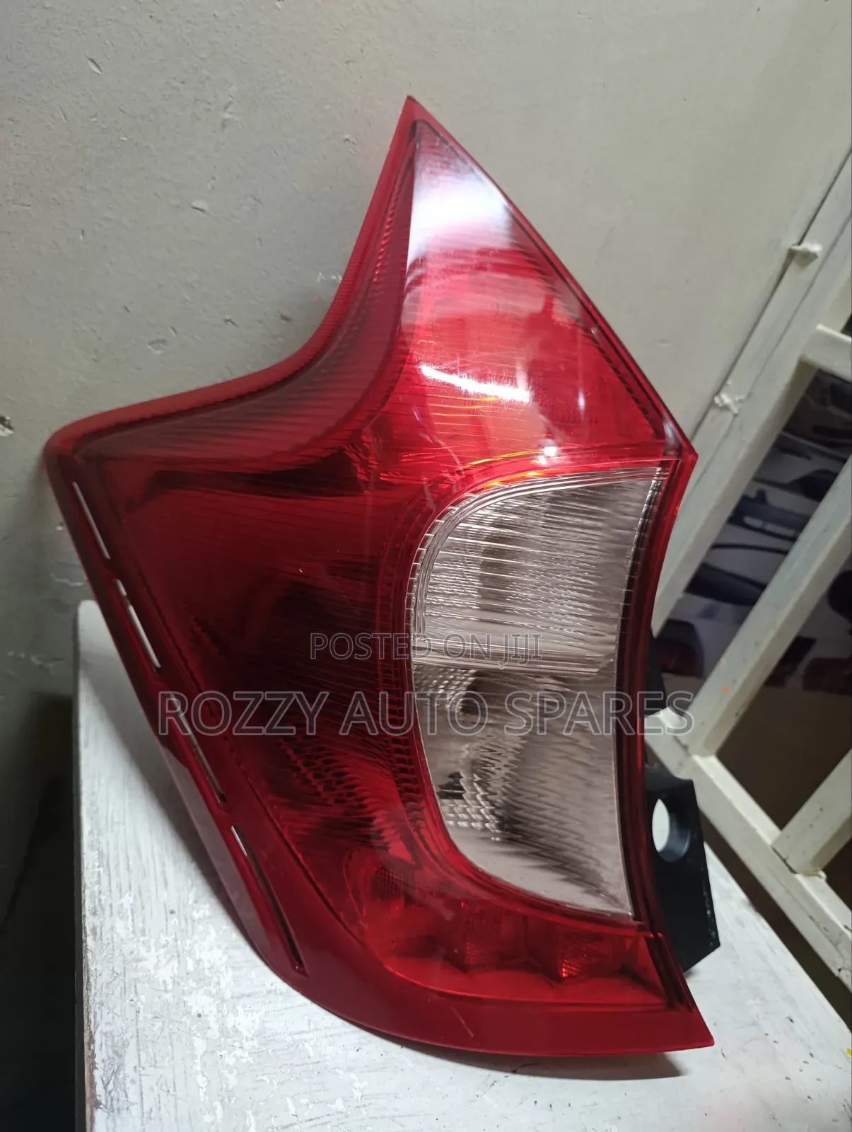 Note 2012 Taillight