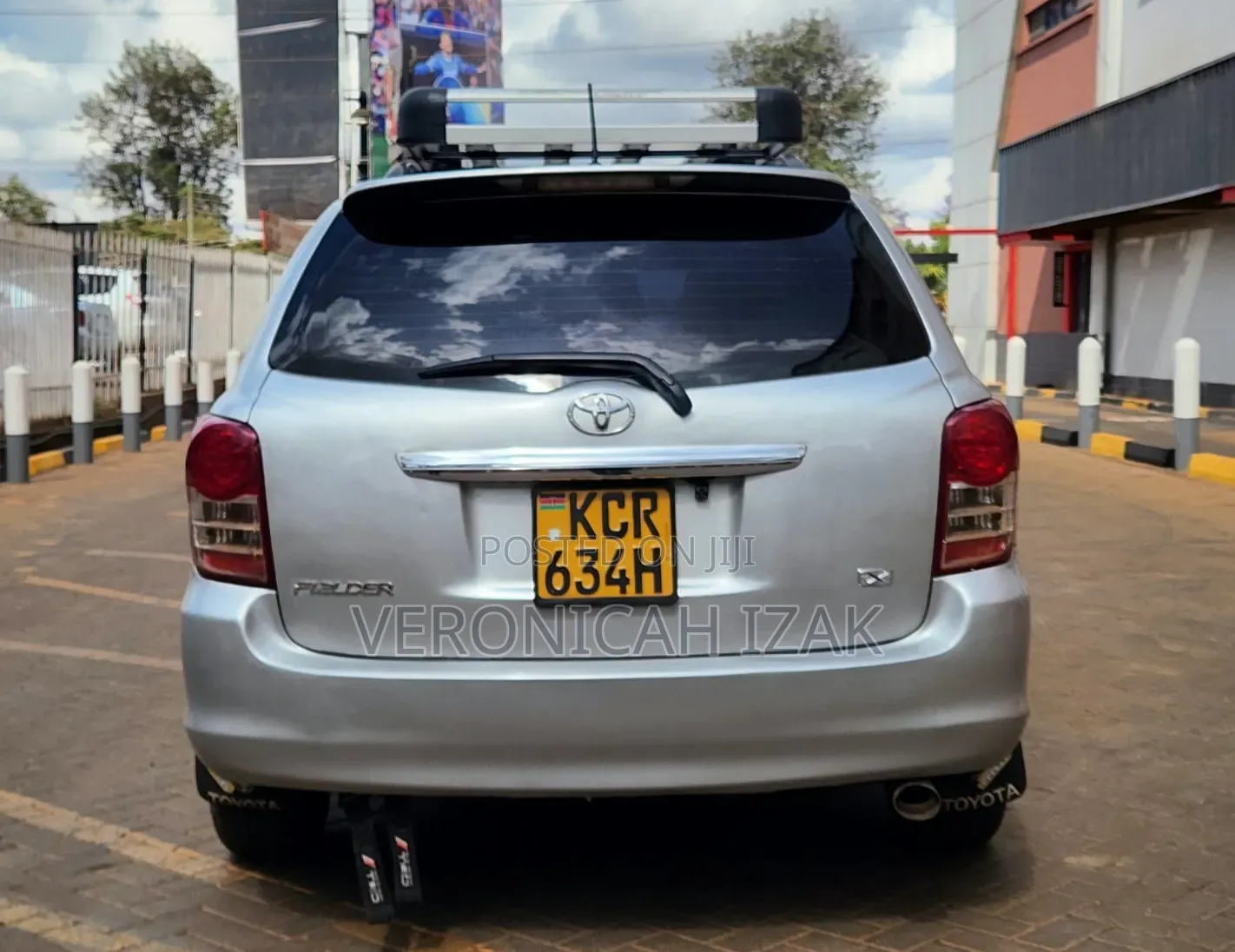 Toyota Corolla Fielder 2011 Silver